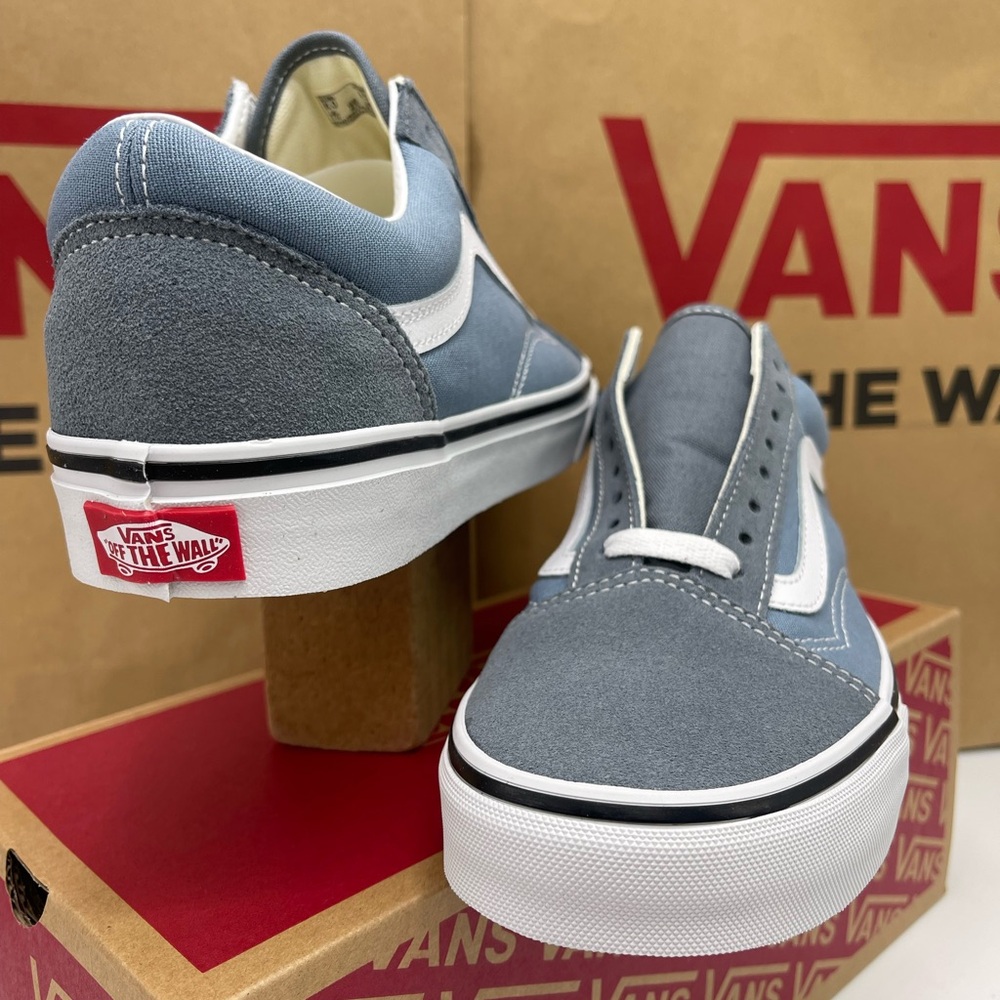Vans WMNS Old Skool
Color Theory Stormy Weather
VN000D9YRV2 Sneakers s - Picture 6 of 16
